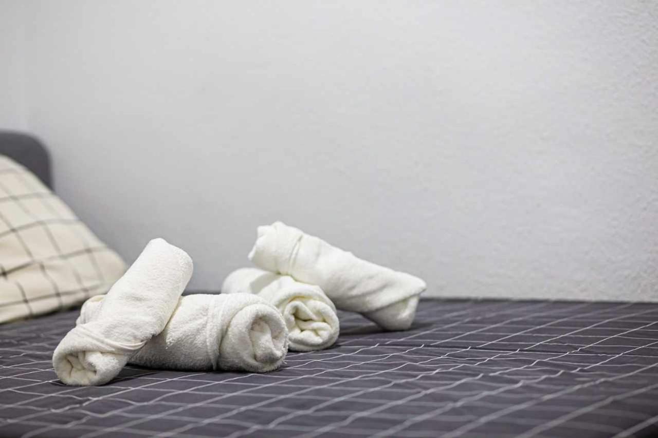 Apartamento Heroes De Sostoa Málaga Esterno foto